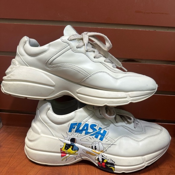 Gucci White Sneakers with Chunky Design and Leather Upper - Picture 2 of 12